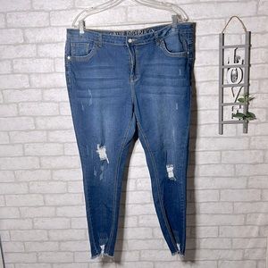 Blue republic distressed plus size jeans/jeggings size 18